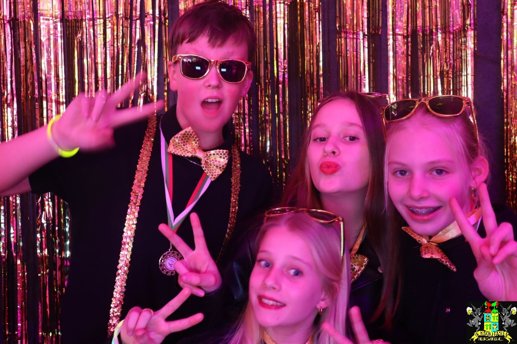 ../Images/Jeugd Opwarmbal Photobooth 173.jpg